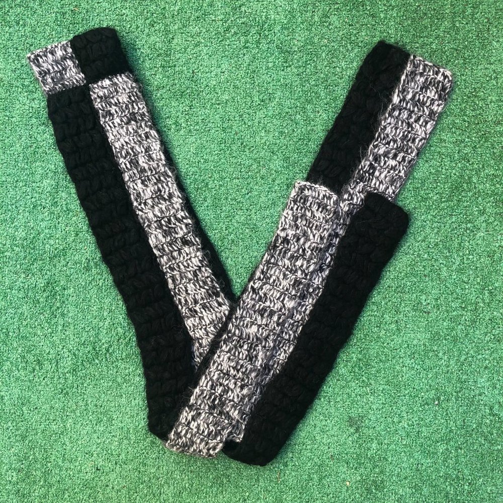 MARLED BLACK & CREAM ALPACA SCARF